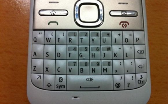 Nokia E5 keyboard