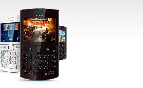 Nokia Asha 205 “Facebook