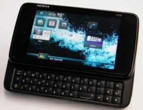 Nokia N900 featuring Maemo 5